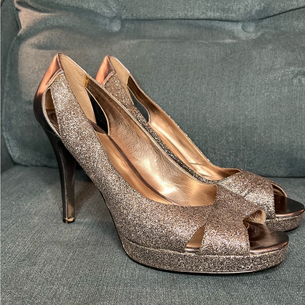 Alfani Fairfax Silver/Gray Glitter Heel Size 10